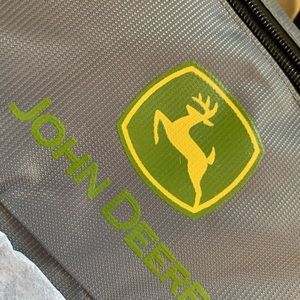 Meet your Posher, Tom